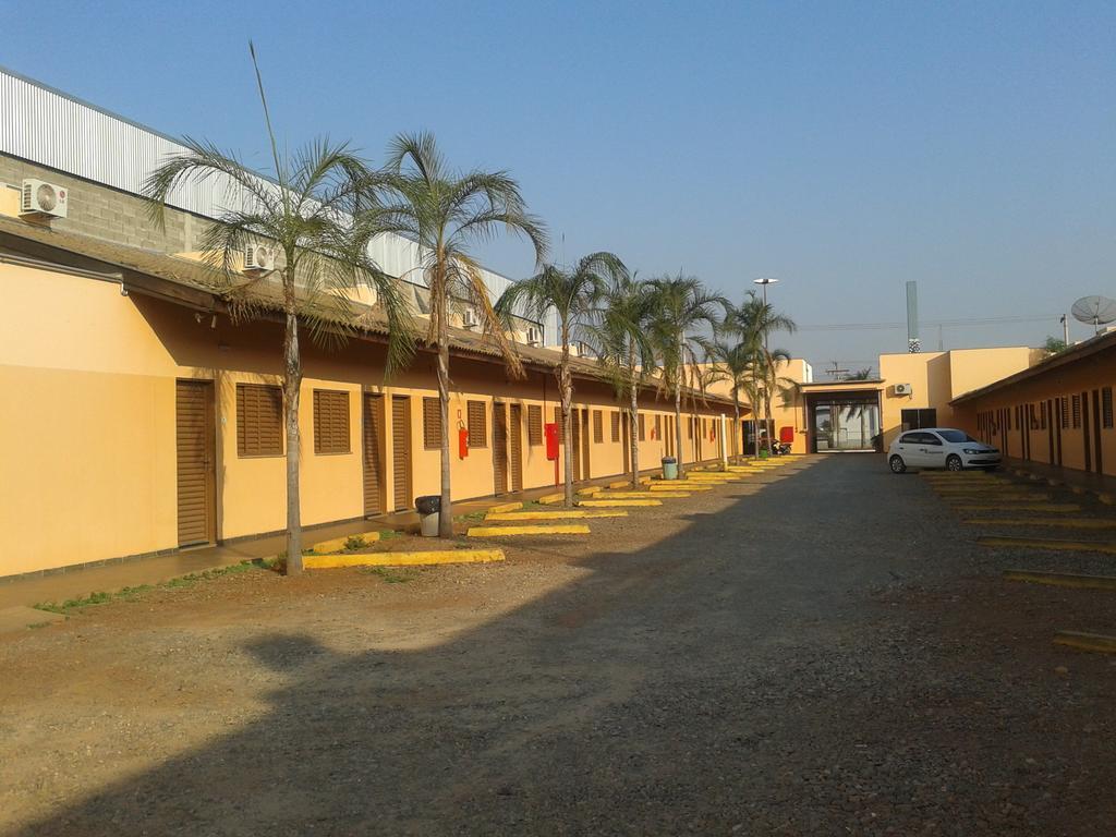 Hotel Veredas Três Lagoas Extérieur photo
